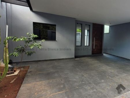 Casa-Térrea em Jardim Seminário