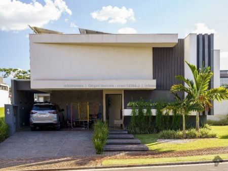 Casa-Térrea-Condomínio em Residencial Alphaville II