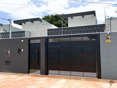 Casa-Térrea em Rita Vieira