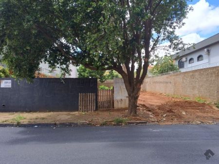 Terreno em Jardim Monte Líbano