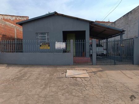 Casa-Térrea em Centro