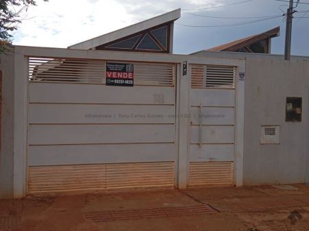 Casa-Térrea em Aero Rancho