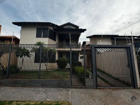 Sobrado em Jardim Bela Vista
