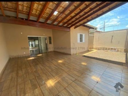 Casa-Térrea em Rita Vieira