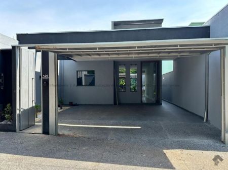 Casa-Térrea em Jardim Seminário