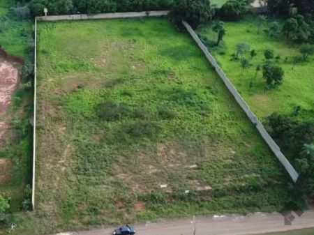 Área em Jardim Veraneio
