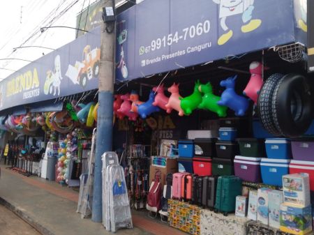 Imóvel Comercial em Jardim Canguru