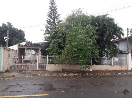 Casa-Térrea em Jardim Monte Líbano