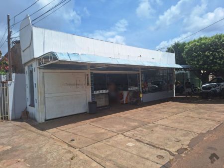 Casa Comercial em Vila Taveirópolis