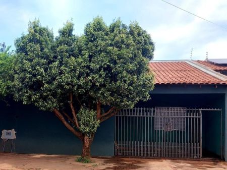 Casa-Térrea em Jardim Ouro Verde
