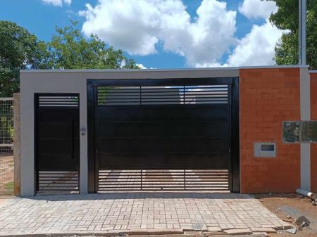 Casa-Térrea em Jardim Formoso