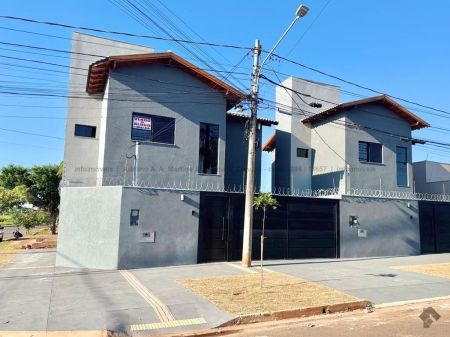 Sobrado em Jardim Veraneio