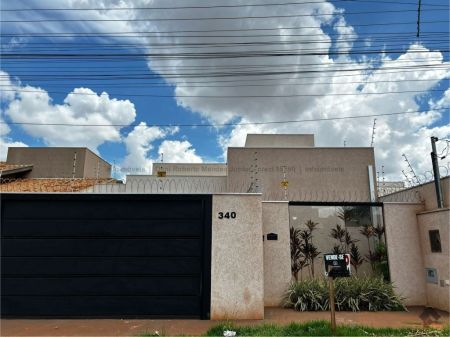 Casa-Térrea em Jardim das Nações
