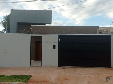 Casa-Térrea em Rita Vieira