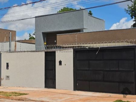 Casa-Térrea em Rita Vieira