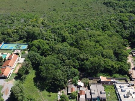 Área em Vila Donária