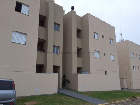 Apartamento em Jardim Paradiso
