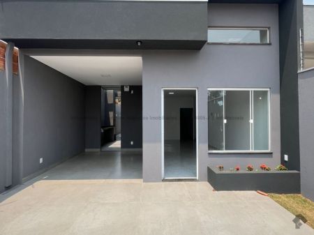 Casa-Térrea em Vila Santa Luzia