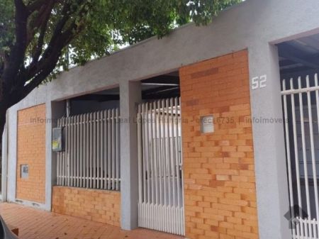Casa-Térrea em Vila Bancária