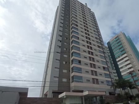 Apartamento em Monte Castelo