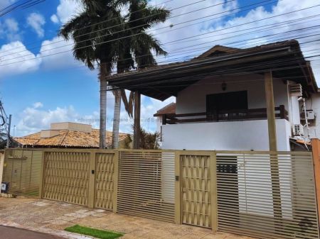 Casa Comercial em Chácara Cachoeira