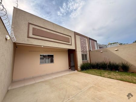 Casa-Térrea em Vila Manoel Taveira