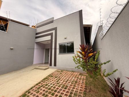 Casa-Térrea em Vila Manoel Taveira