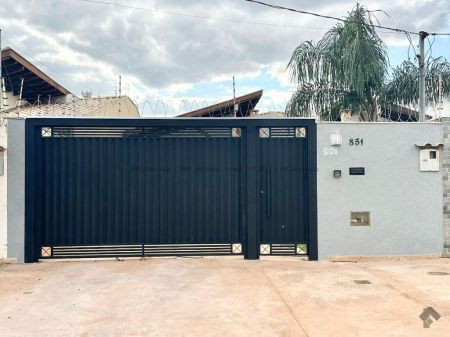 Casa-Térrea em Rita Vieira