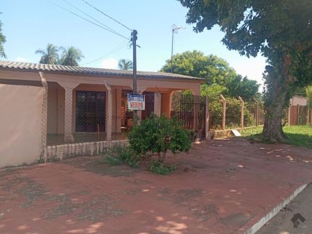 Casa-Térrea em Jardim Tarumã