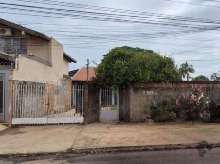 Casa-Térrea em Santo Antônio