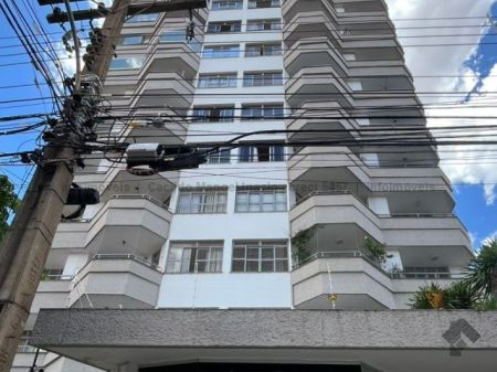 Apartamento em Monte Castelo