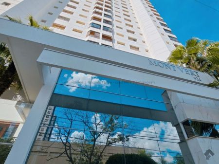 Apto. Cobertura / Duplex em Centro