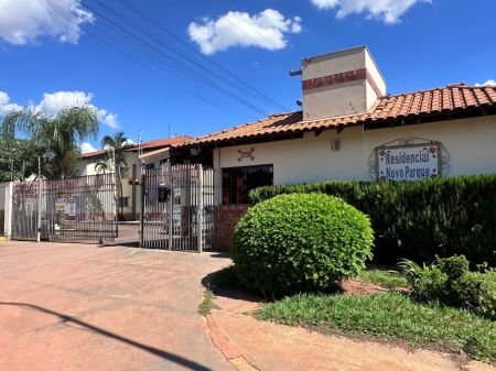 Apartamento em Jardim Veraneio