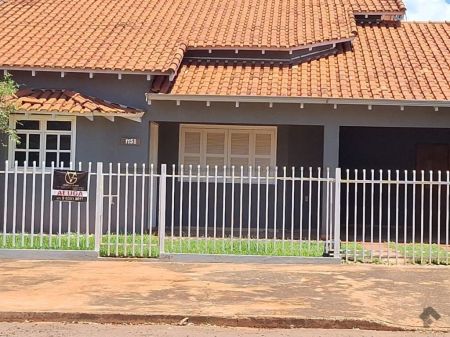 Casa-Térrea em Centro