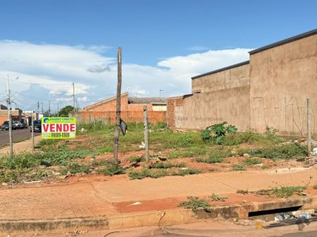Terreno em Jardim Anache