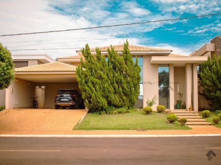 Casa-Térrea-Condomínio em Ecoville II