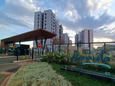 Apartamento em Vivendas do Parque