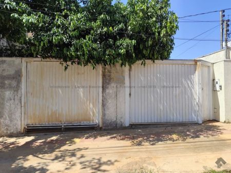 Casa-Térrea em Amambaí