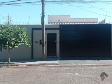 Casa-Térrea em Jardim América