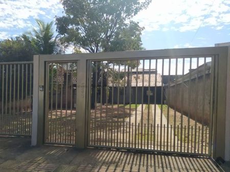 Casa-Térrea em Vila Belo Horizonte