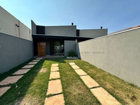 Casa-Térrea em Vila Nasser