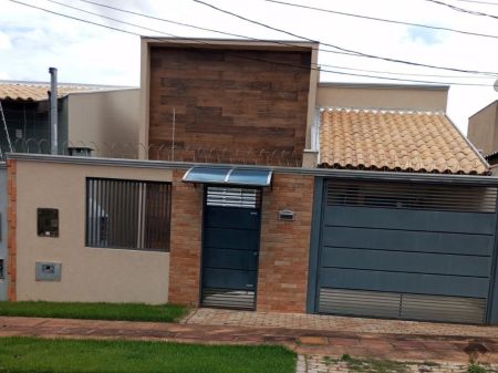 Casa-Térrea em Vila Nasser