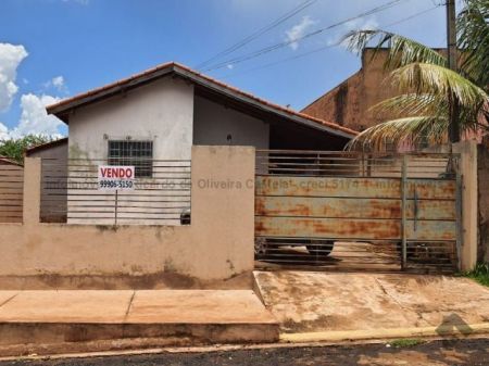 Casa-Térrea-Condomínio em Iracy Coelho