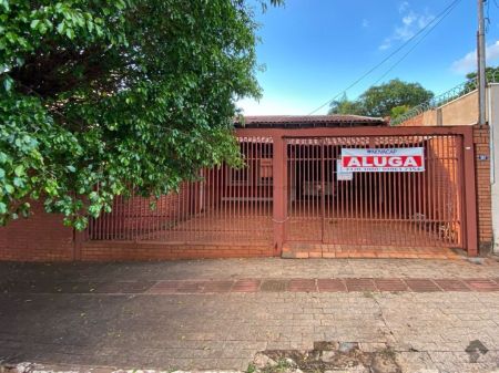 Casa Comercial em Jardim dos Estados