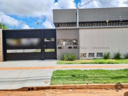 Casa-Térrea-Condomínio em Jardim Batistão