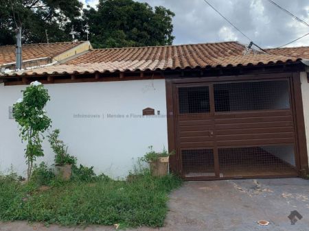 Casa-Térrea em Rita Vieira