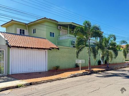 Sobrado em Jardim Alegre