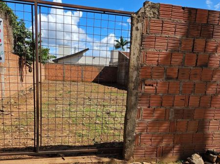 Terreno em Pq. Residencial dos Girassóis