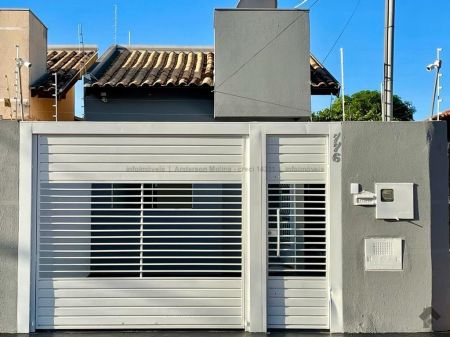 Casa-Térrea em Jardim Los Angeles