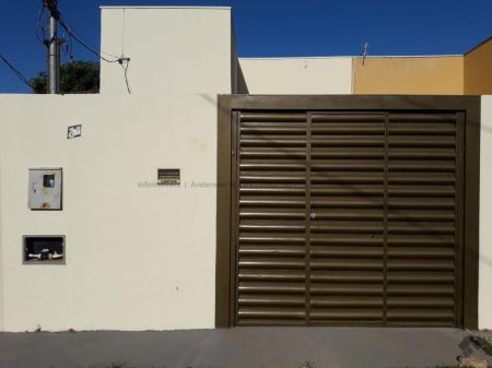 Casa-Térrea em Jardim Los Angeles
